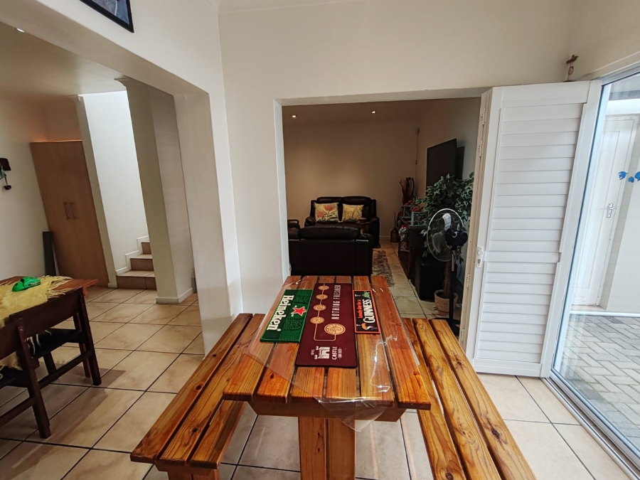 3 Bedroom Property for Sale in Villa Diamante Western Cape